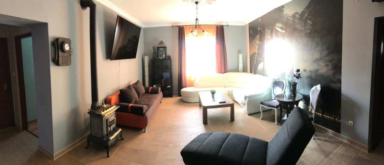 Eden Apartman Algyo Exteriör bild